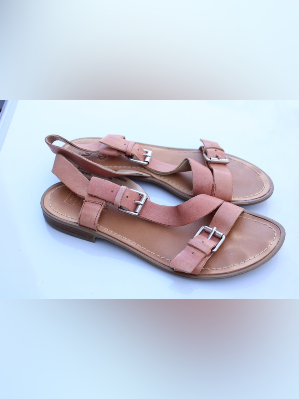 Latigo sandals
